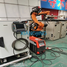 KUKR 20 R3100 पैलेटाइज़िंग और वेल्डिंग के लिए KUKA रोबोट का उपयोग करता है