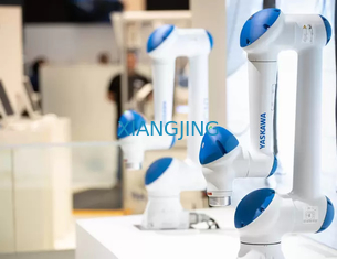 औद्योगिक रोबोट भुजा YASKAWA HC10 सहयोगी 10kg पेलोड 1200mm आर्म रोबोट