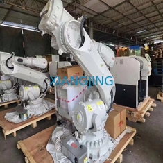 6700-205 / 2.8 औद्योगिक प्रयुक्त एबीबी रोबोट 205 किग्रा पेलोड कैबिनेट टीच पेंडेंट के साथ