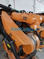 KUKA KR 240 R3330 पैलेटाइजिंग को संभालने के लिए स्वचालित प्रयुक्त औद्योगिक रोबोट