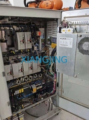 पुराना KUKA औद्योगिक रोबोट KR 300-2 PA 5 एक्सिस रोबोट आर्म