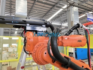 कुका इंडस्ट्रियल रोबोट KR 70 R2100 PA सेकंड हैंड रोबोट लेने और रखने के लिए