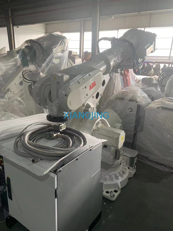 प्रयुक्त ABB रोबोट 6700-15R5/2.85 कैबिनेट के साथ पेंडेंट सेकंड हैंड ABB रोबोट सिखाएं